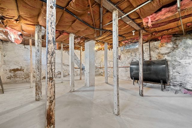 249 Pleasant St, Southbridge, MA 01550