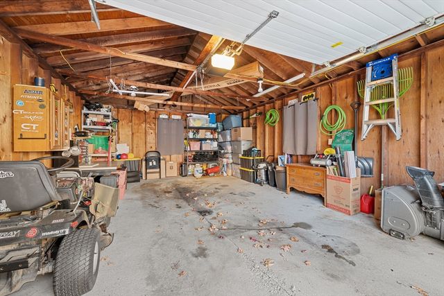 249 Pleasant St, Southbridge, MA 01550