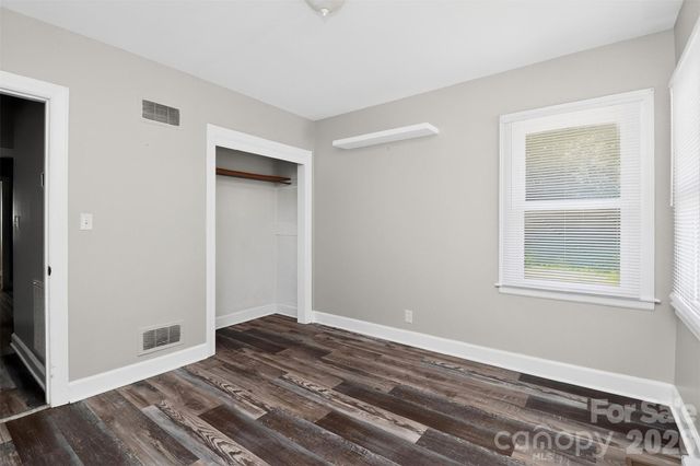 315 E 4th Avenue, Gastonia, NC 28054