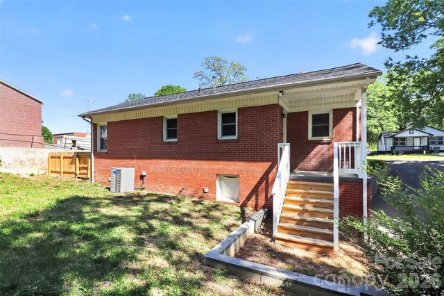 315 E 4th Avenue, Gastonia, NC 28054