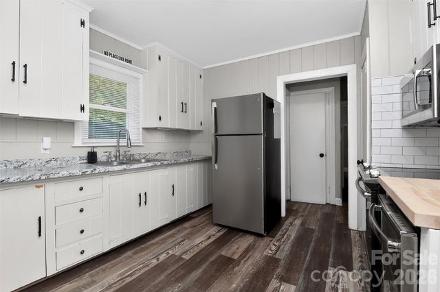 315 E 4th Avenue, Gastonia, NC 28054