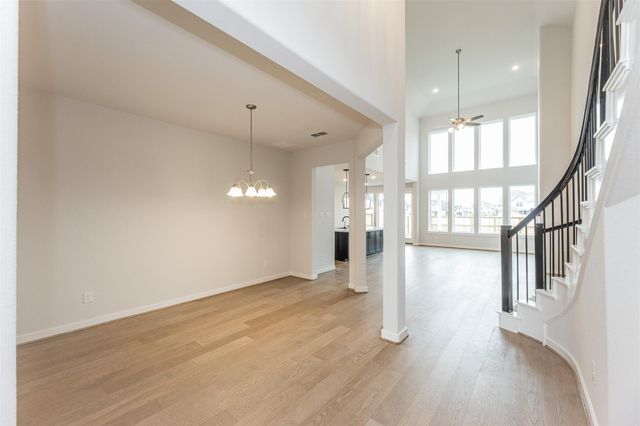 1735 Rustling Creek Drive, Missouri City, TX 77459