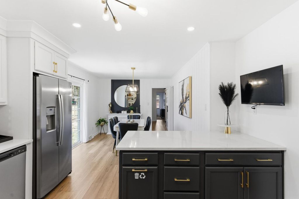 Image 14 of property listing at 5155 Monterey Street, North Charleston, SC 29405