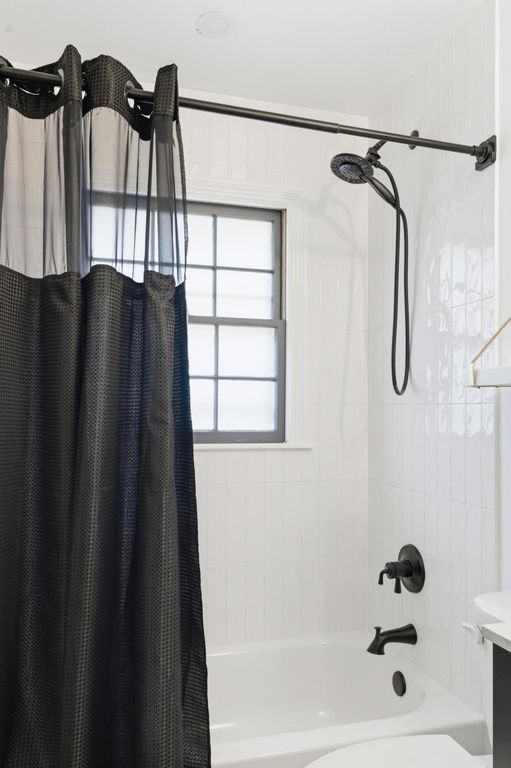 Image 28 of property listing at 5155 Monterey Street, North Charleston, SC 29405