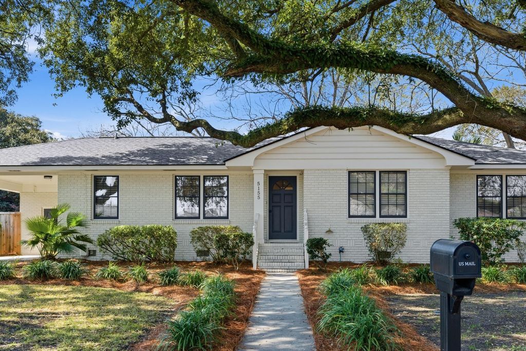 Image 4 of property listing at 5155 Monterey Street, North Charleston, SC 29405