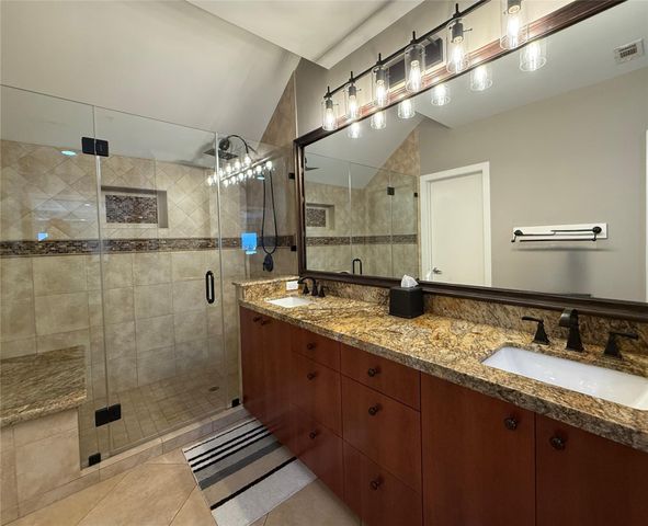 3311 Yupon Street 606, Houston, TX 77006