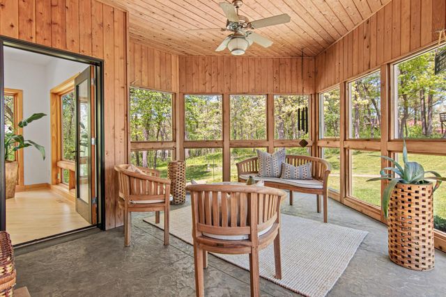 21019 France Boulevard, Lakeville, MN 55044