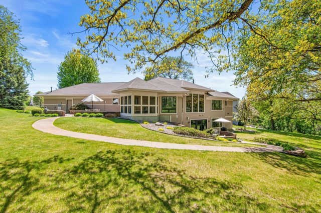21019 France Boulevard, Lakeville, MN 55044