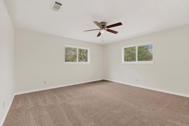 812 George ST, Taylor, TX 76574