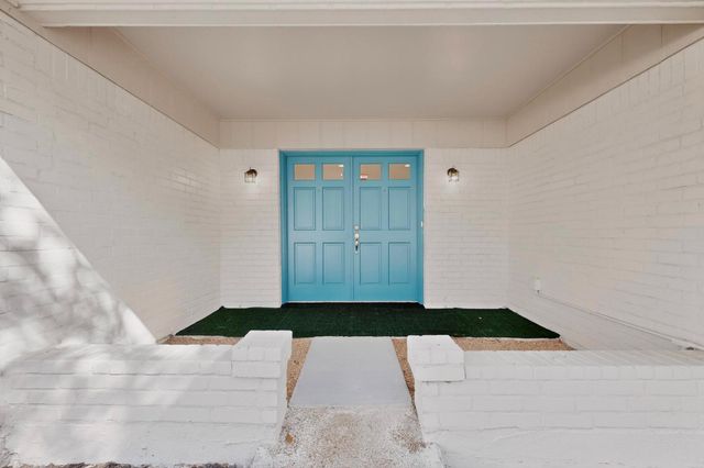 812 George ST, Taylor, TX 76574