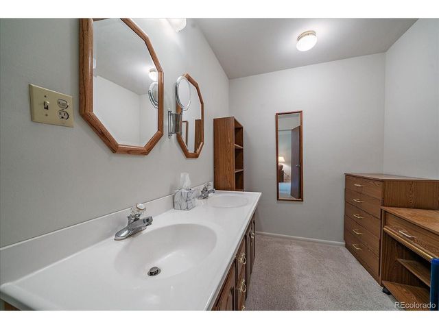 855 Pennsylvania St 305, Denver, CO 80203