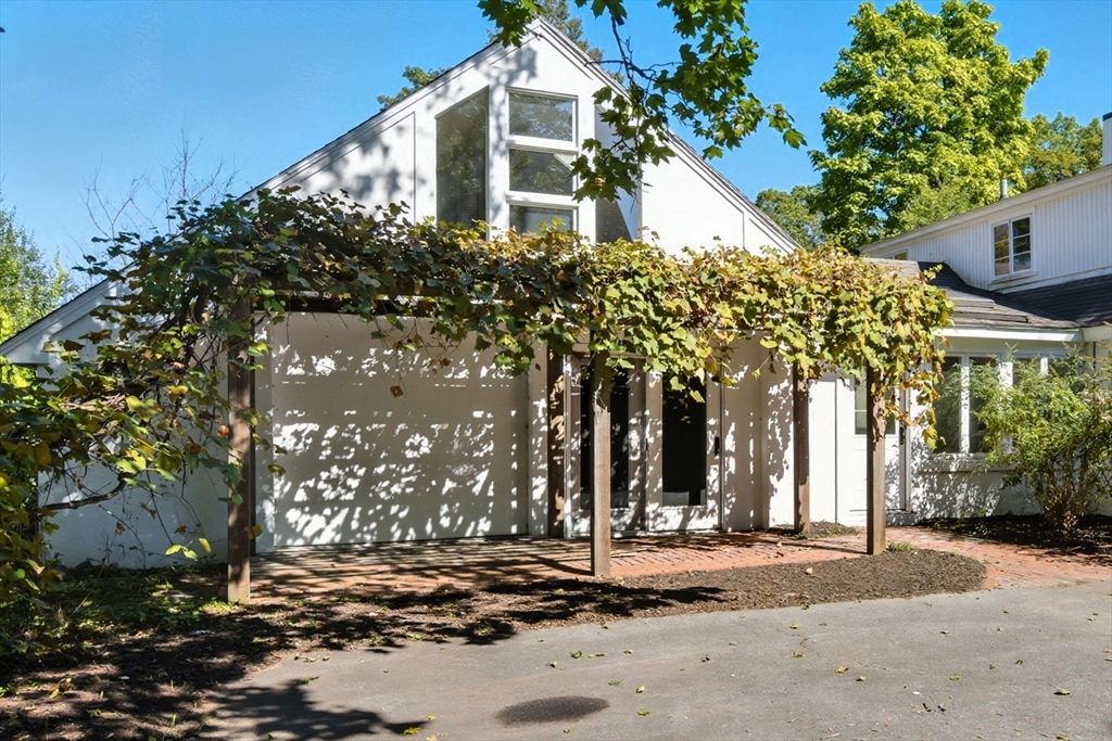 232 Sudbury Road, Concord, MA 01742