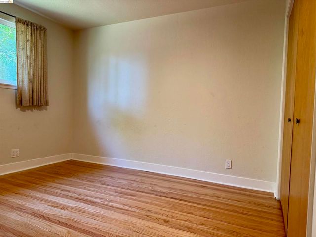 312 Walker Dr, Mountain View, CA 94043