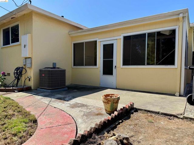 312 Walker Dr, Mountain View, CA 94043