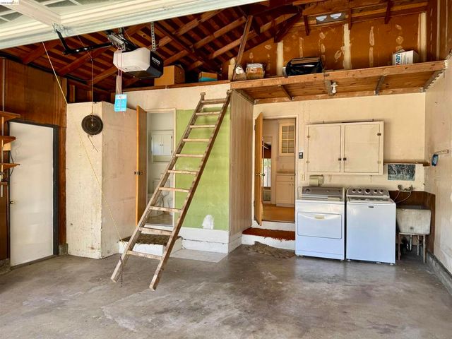 312 Walker Dr, Mountain View, CA 94043
