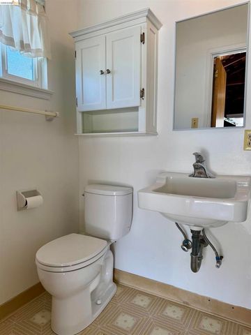 312 Walker Dr, Mountain View, CA 94043