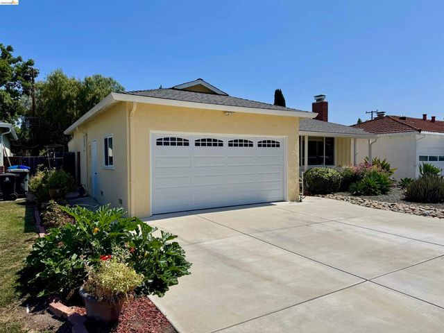 312 Walker Dr, Mountain View, CA 94043
