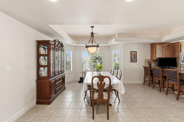 3296 Hollow Avenue, Madera, CA 93637