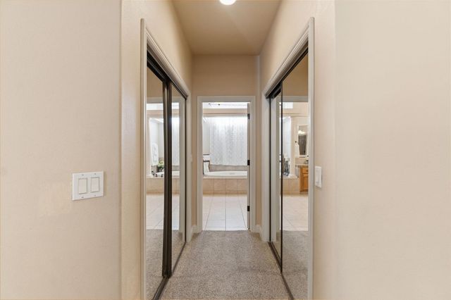 3296 Hollow Avenue, Madera, CA 93637