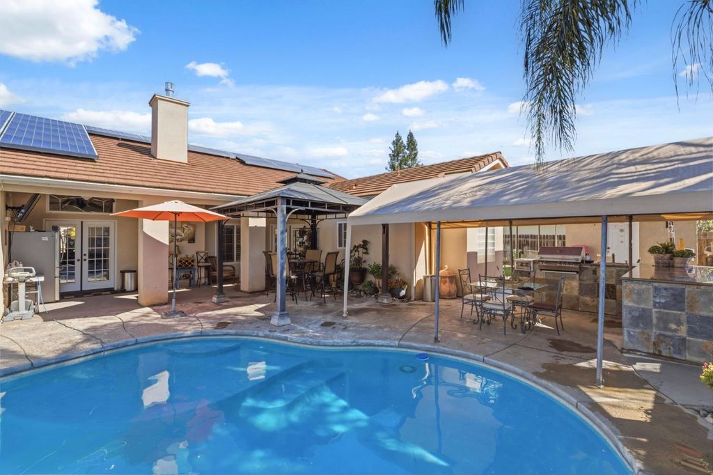 Image 37 of property listing at 3296 Hollow Avenue, Madera, CA 93637