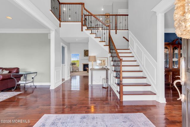 42 Ridgeview Way, Allentown, NJ 08501