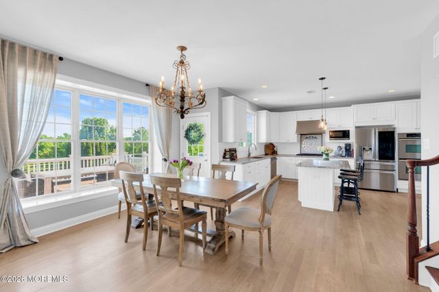 42 Ridgeview Way, Allentown, NJ 08501