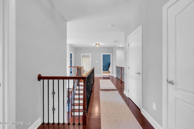 42 Ridgeview Way, Allentown, NJ 08501