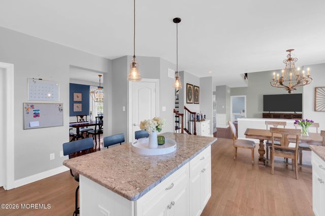 42 Ridgeview Way, Allentown, NJ 08501
