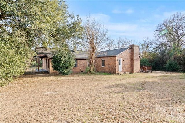 32 Roddy Street, Cheraw, SC 29520