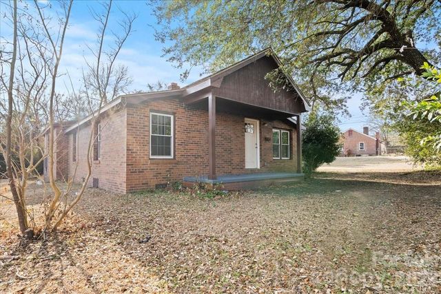 32 Roddy Street, Cheraw, SC 29520