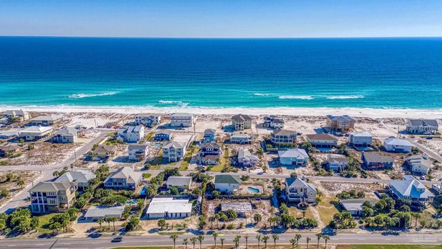 709 Maldonado Dr, Pensacola Beach, FL 32561