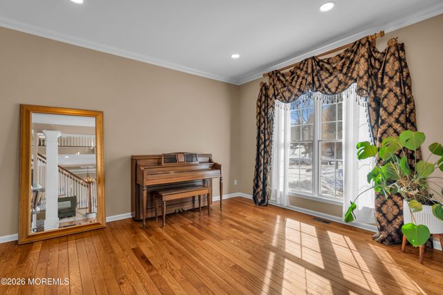 4 Sage Street, Holmdel, NJ 07733