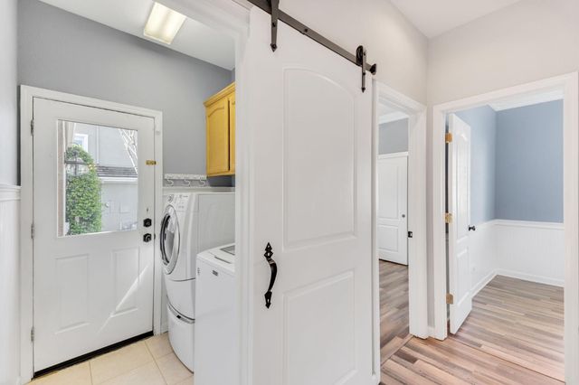 279 Marsalla Dr, Folsom, CA 95630