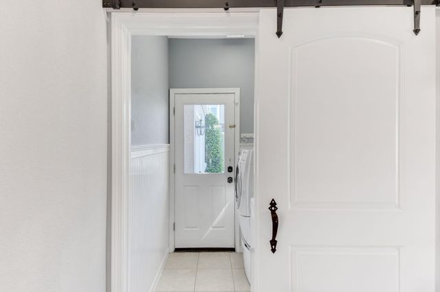 279 Marsalla Dr, Folsom, CA 95630