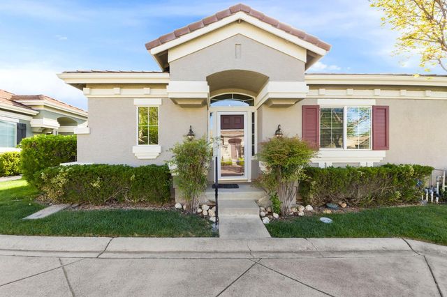 279 Marsalla Dr, Folsom, CA 95630