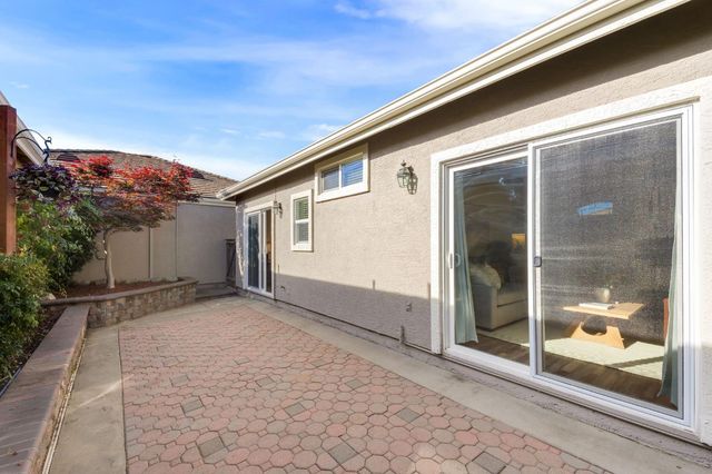 279 Marsalla Dr, Folsom, CA 95630