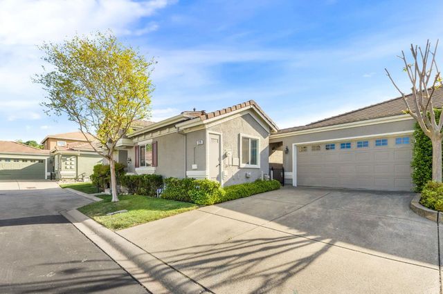 279 Marsalla Dr, Folsom, CA 95630