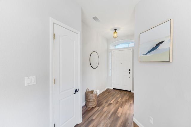 279 Marsalla Dr, Folsom, CA 95630