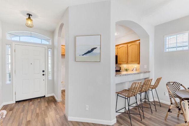 279 Marsalla Dr, Folsom, CA 95630