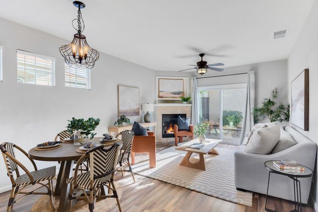 279 Marsalla Dr, Folsom, CA 95630