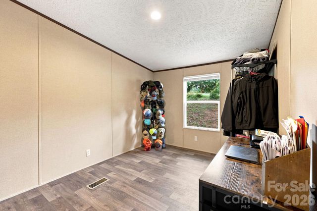 132 E View Drive, Mars Hill, NC 28754