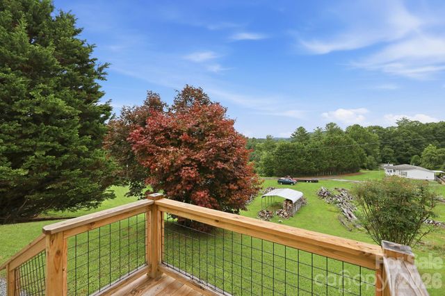 132 E View Drive, Mars Hill, NC 28754