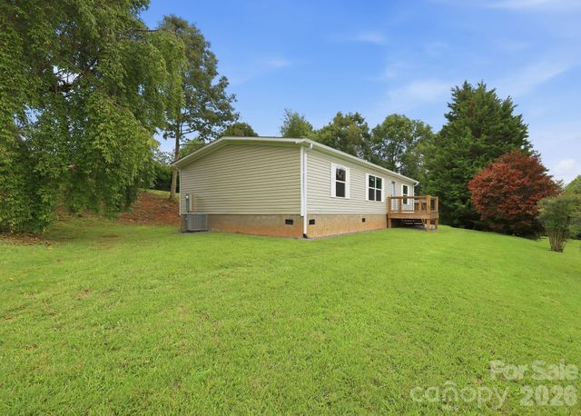 132 E View Drive, Mars Hill, NC 28754