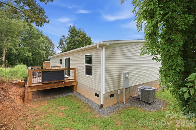 132 E View Drive, Mars Hill, NC 28754