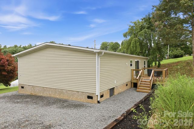 132 E View Drive, Mars Hill, NC 28754