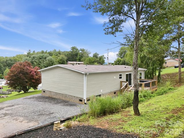 132 E View Drive, Mars Hill, NC 28754