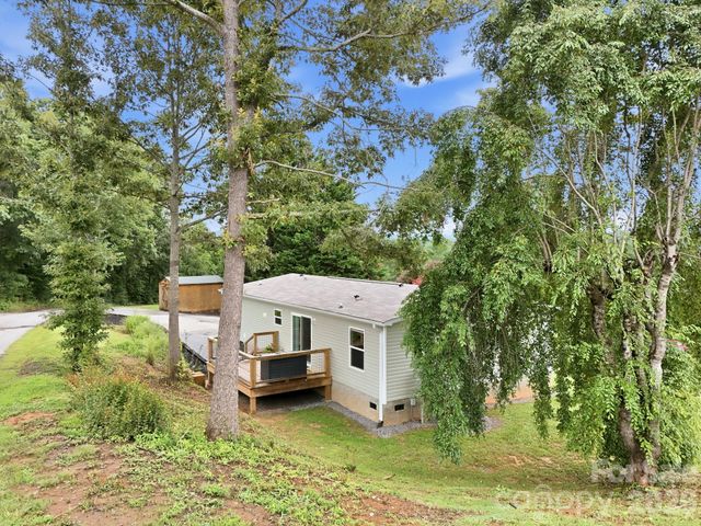 132 E View Drive, Mars Hill, NC 28754