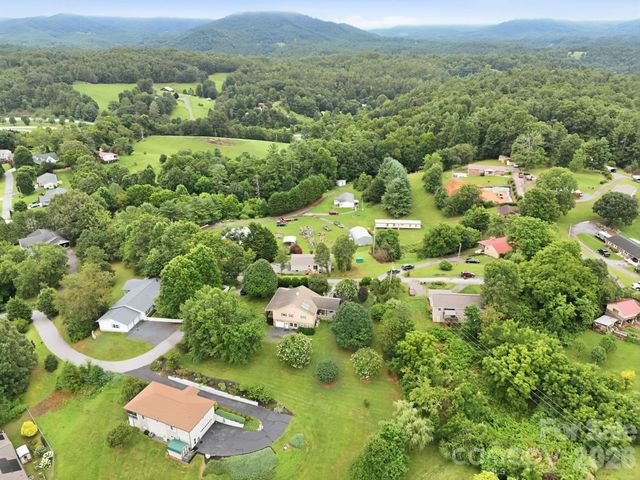132 E View Drive, Mars Hill, NC 28754