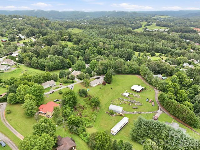 132 E View Drive, Mars Hill, NC 28754