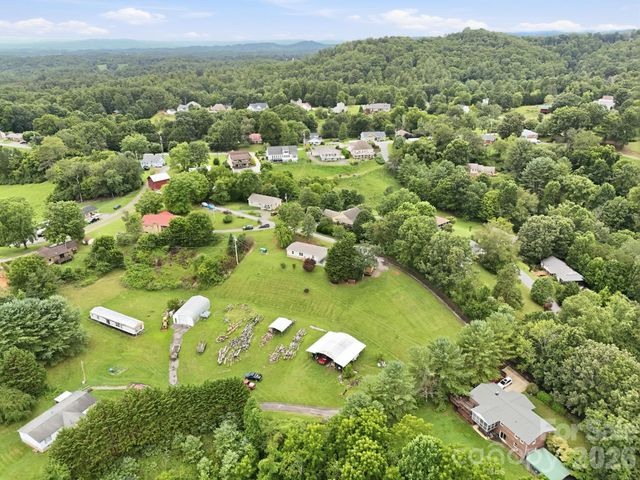 132 E View Drive, Mars Hill, NC 28754